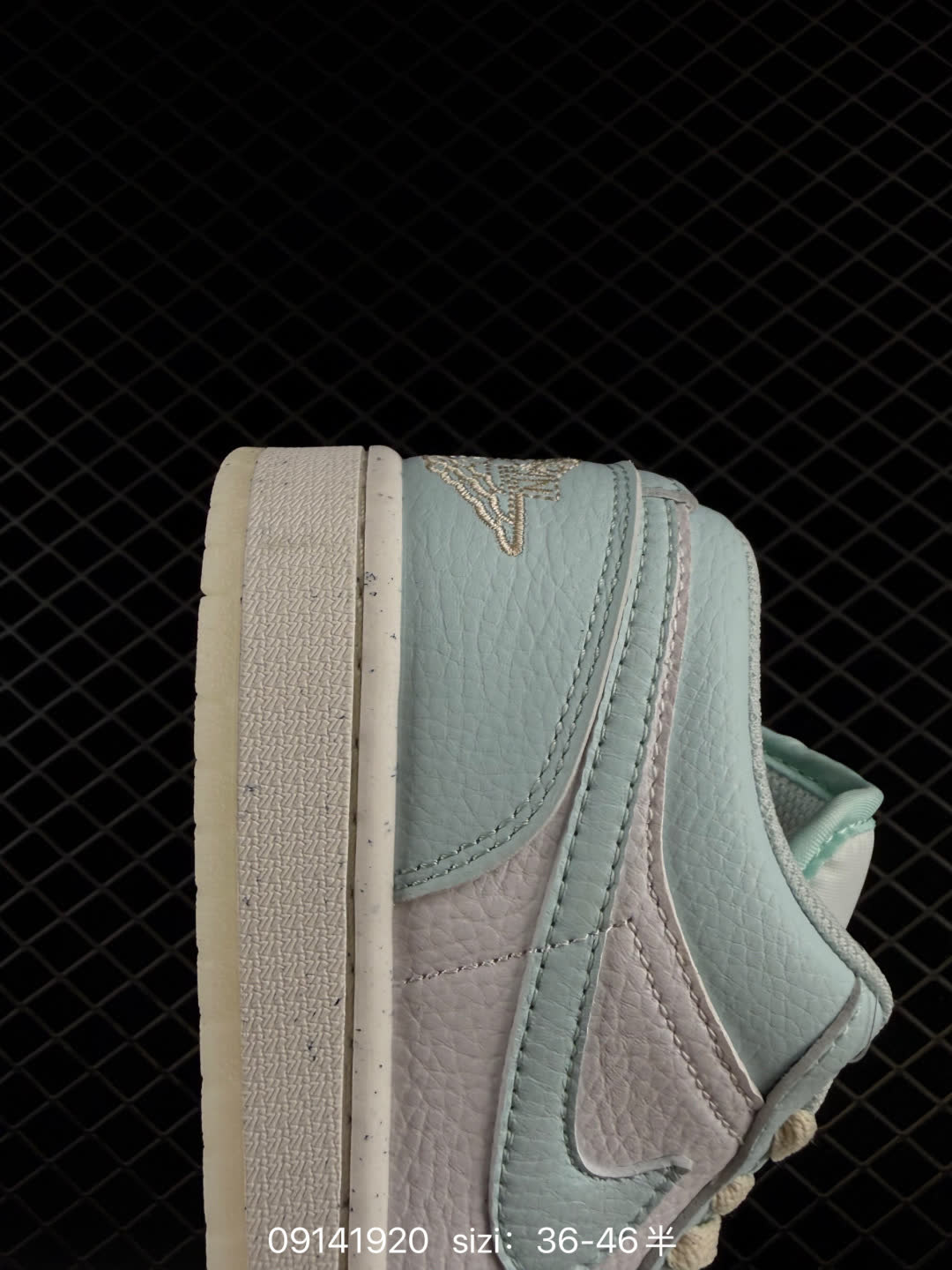 Nike Air Jordan 1 LowAJ1-HJ5999-400